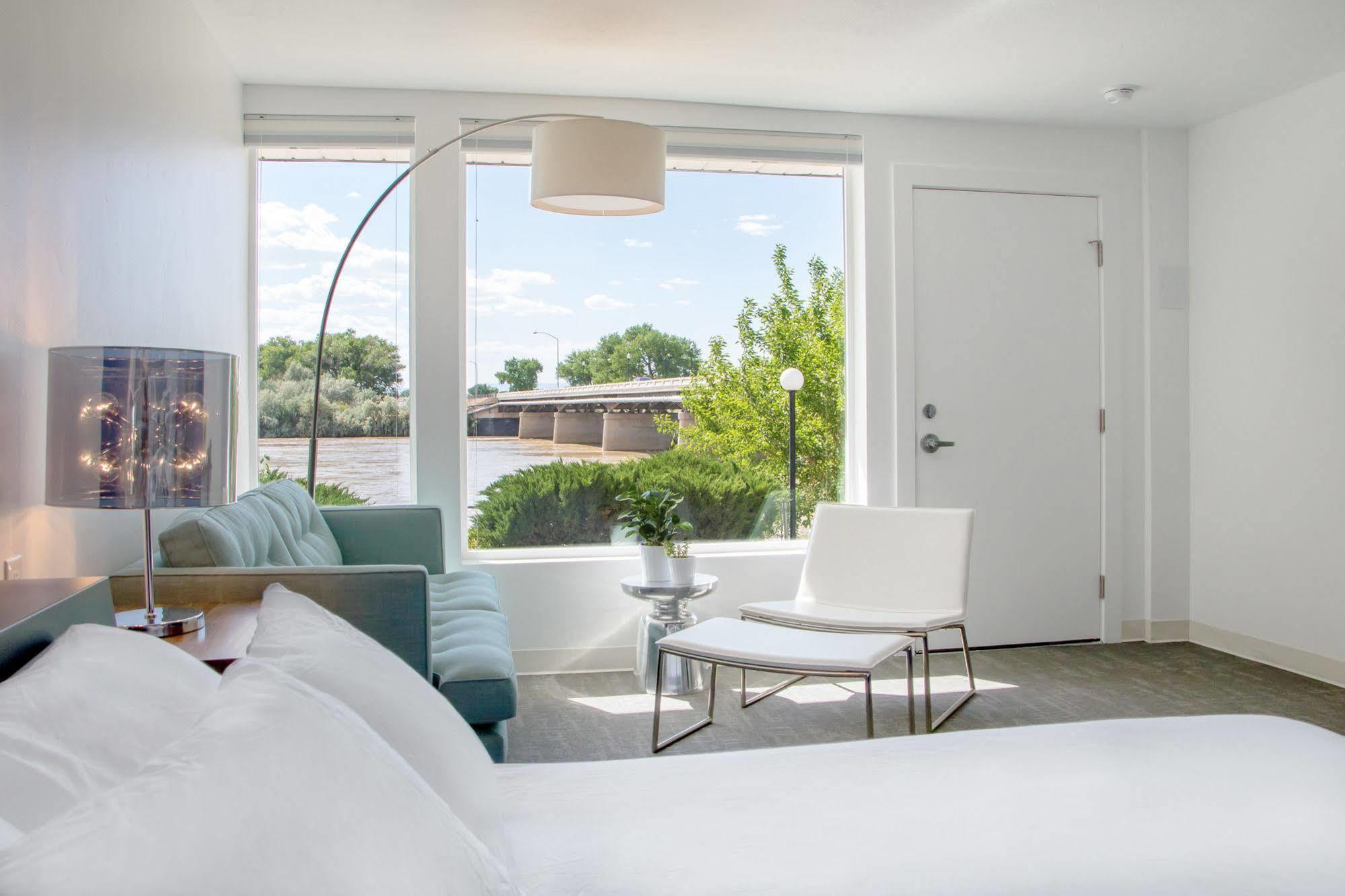 Skyfall Guestrooms Грин-Ривер Экстерьер фото