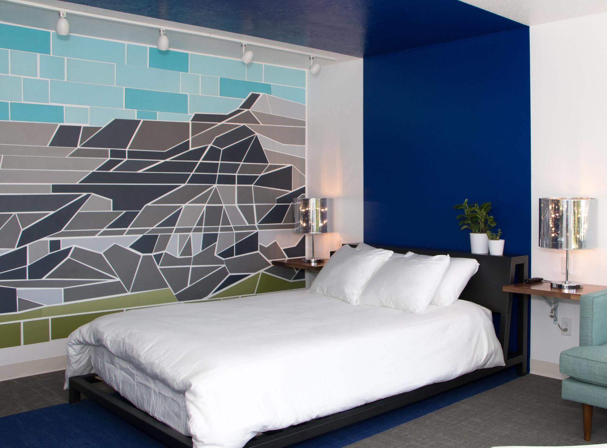 Skyfall Guestrooms Грин-Ривер Экстерьер фото